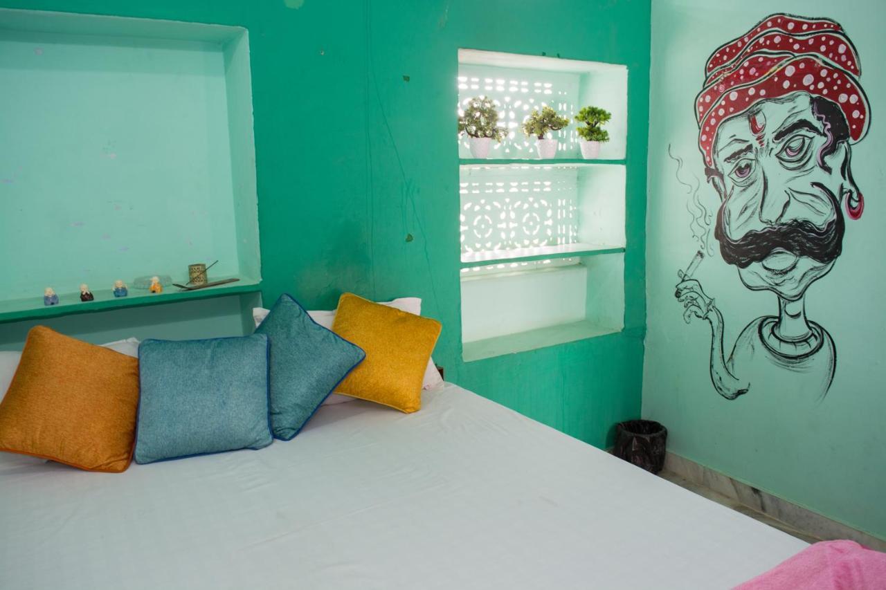 Hostel 12 Monks Backpackers Community Pushkar Exterior foto