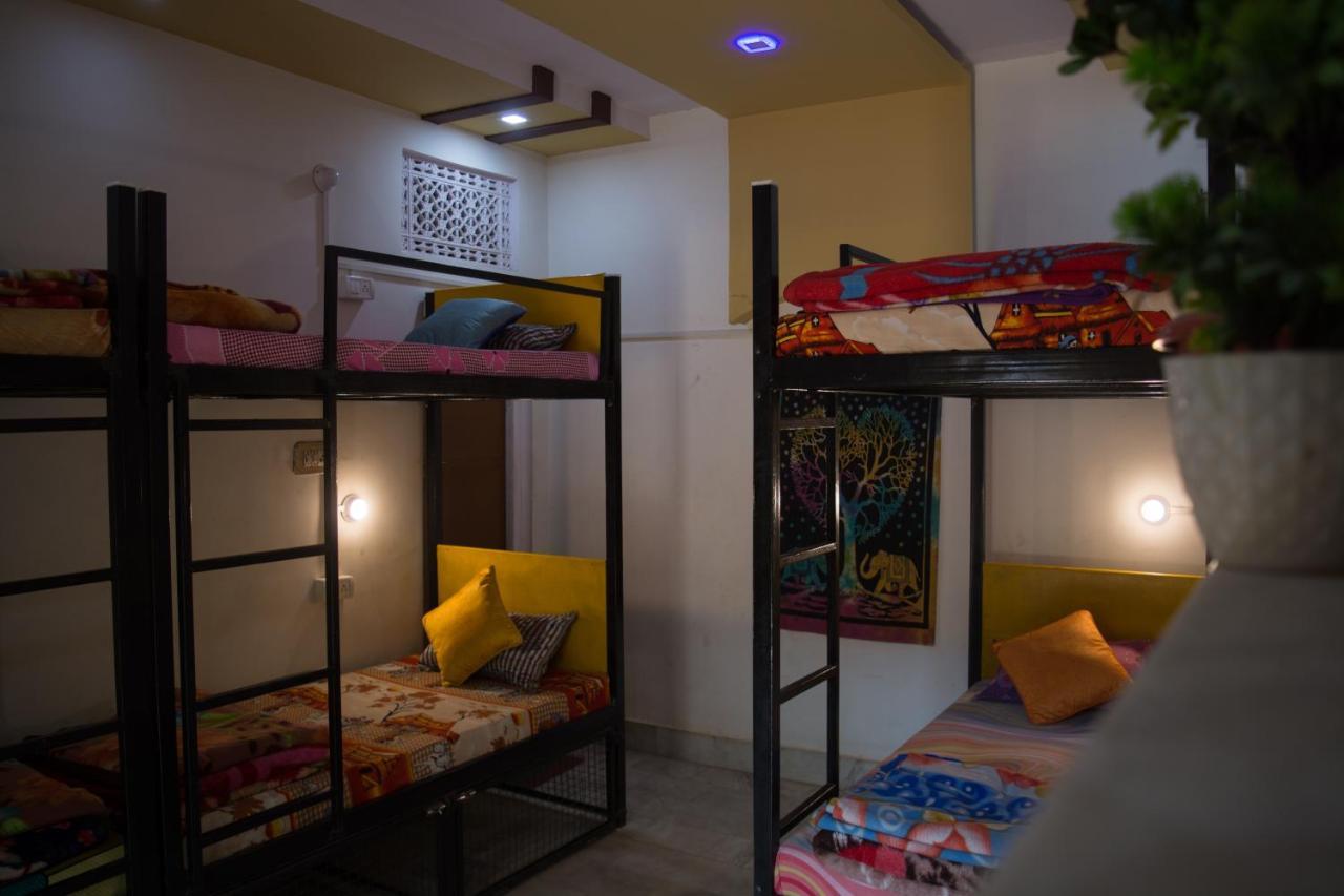Hostel 12 Monks Backpackers Community Pushkar Exterior foto