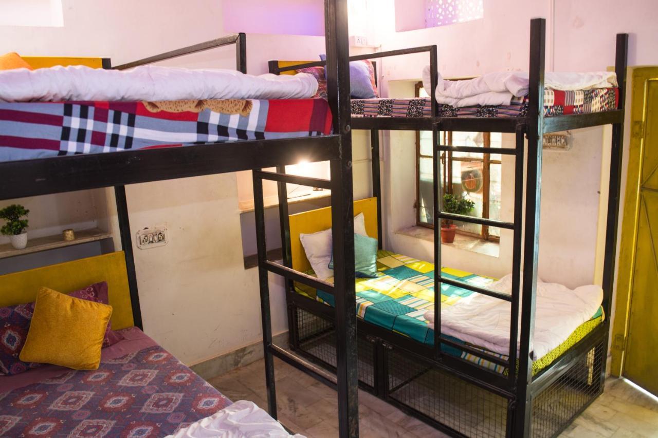 Hostel 12 Monks Backpackers Community Pushkar Exterior foto