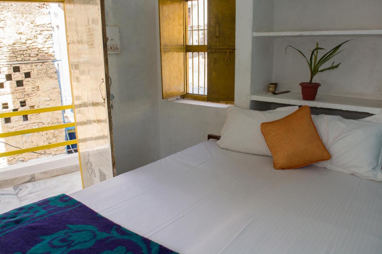 Hostel 12 Monks Backpackers Community Pushkar Exterior foto
