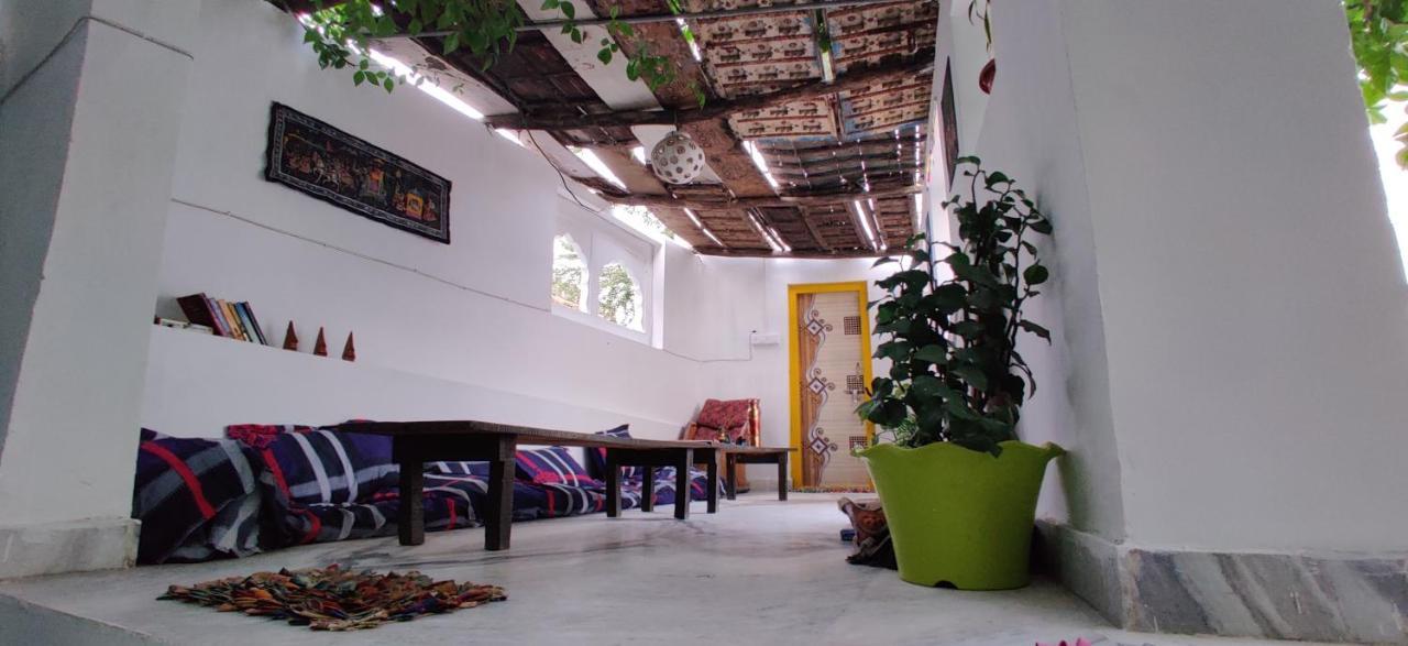 Hostel 12 Monks Backpackers Community Pushkar Exterior foto