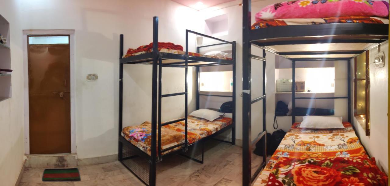 Hostel 12 Monks Backpackers Community Pushkar Exterior foto