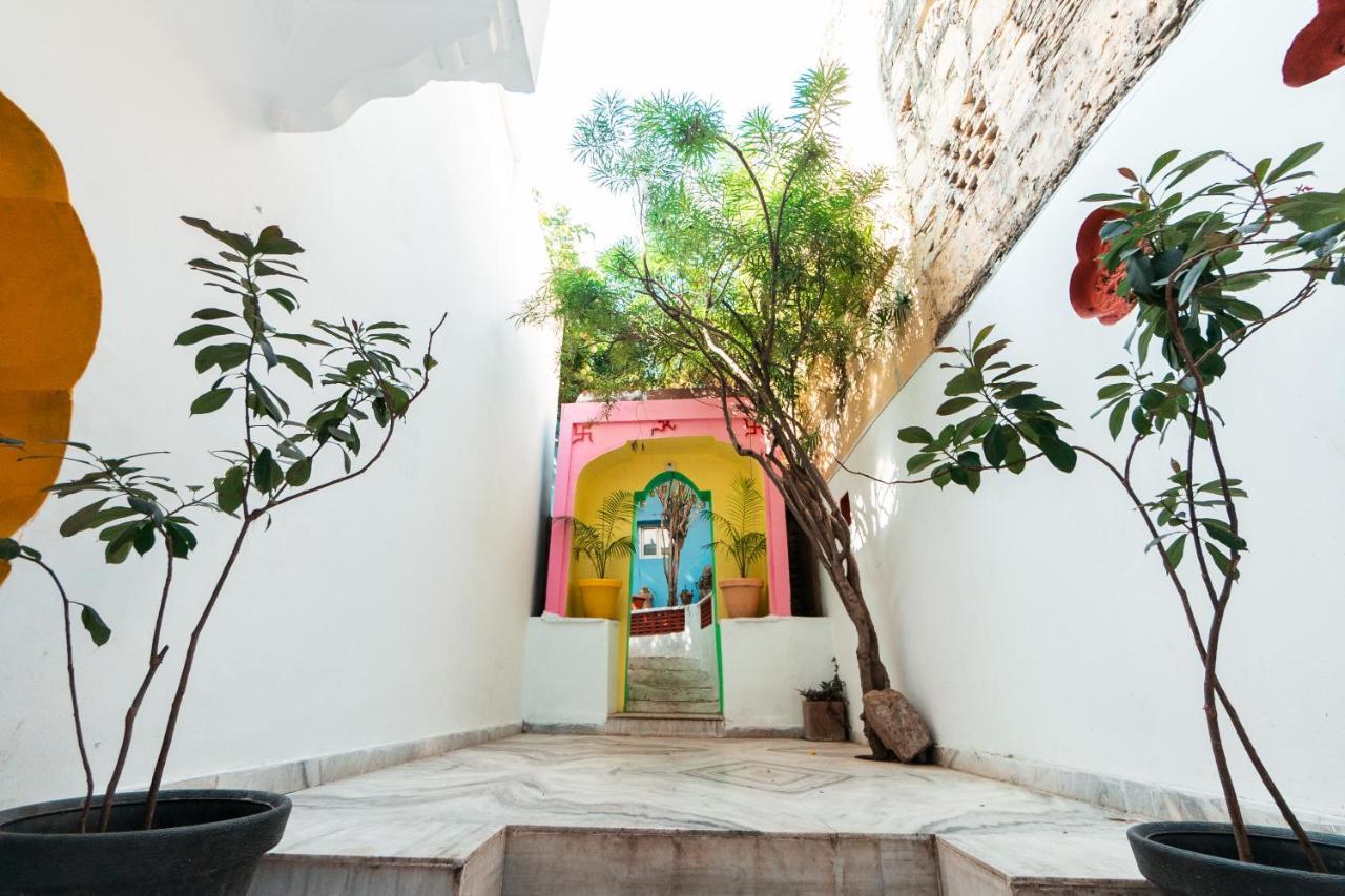 Hostel 12 Monks Backpackers Community Pushkar Exterior foto